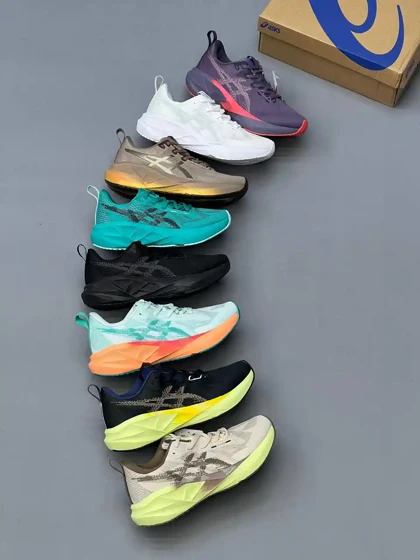 کفش اسیکس نووا بلاست 5 قهوه‌ای طلایی Asics Novablast 5 Brown Gold