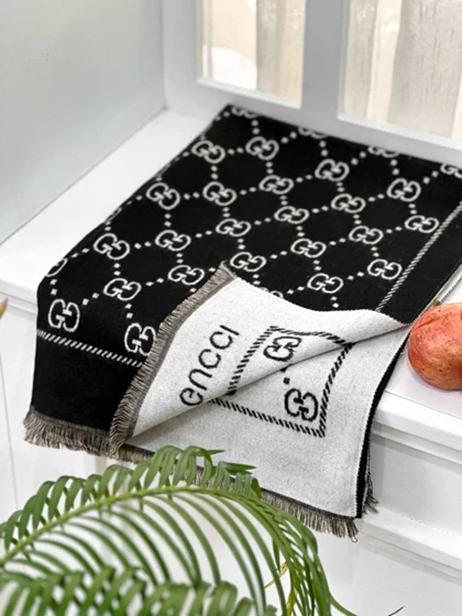 شال موهر دورو Gucci 20659