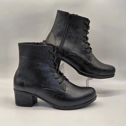 نیم بوت چرمی بغل زیپ طبی