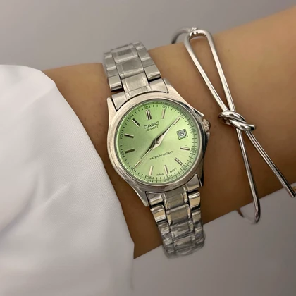 ساعت مچی زنانه CAS100