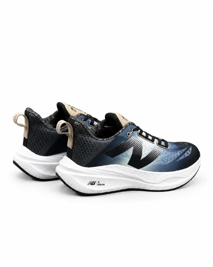 کفش کتانی رانینگ مردانه نیوبالانس زیره بست سرمه ای سفید New BALANCE