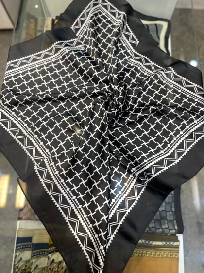 مینی اسکارف دومان