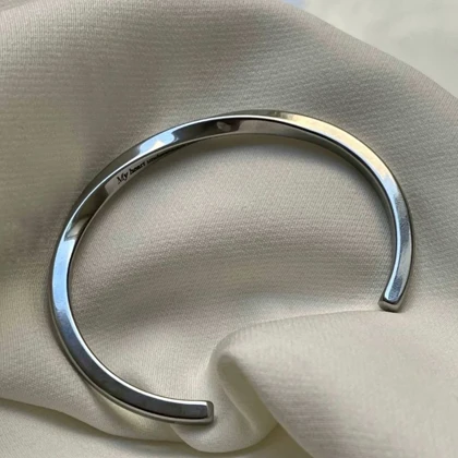 دستبند بنگل استیل نقره ای