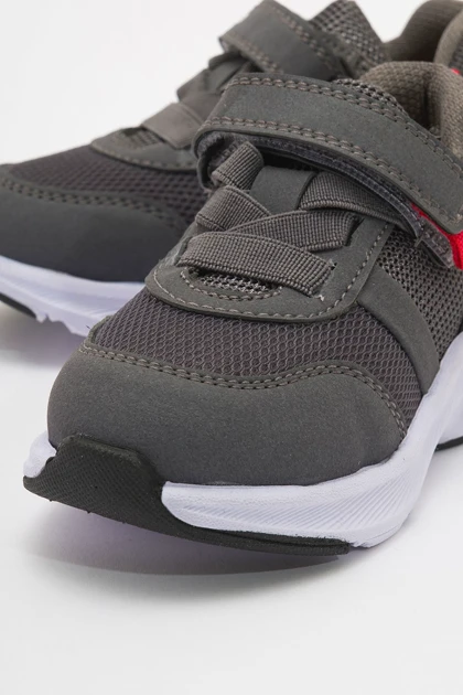 کفش پیاده روی بچگانه mnpc mnpc