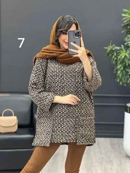 پالتو جلو بسته یقه چاک‌دار