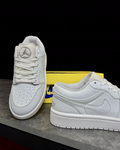 کتانی جردن وان سفید