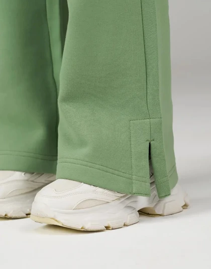 واید لگ دمپا چاک‌دار