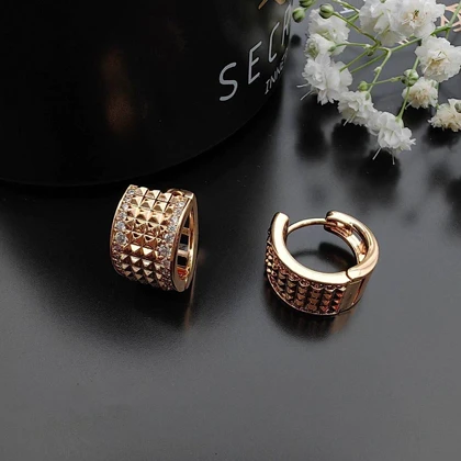 گوشواره ژوپینگ نگین‌دار طرح هرمی کد 139