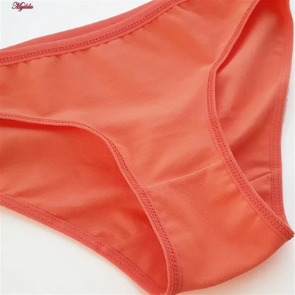 شورت زنانه پنبه‌ای گلبهی فیتن فرخ زادی کد 4080-100A