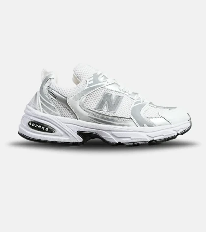کفش کتانی مردانه و زنانه سفید طوسی نقره ای NEW BALANCE 530