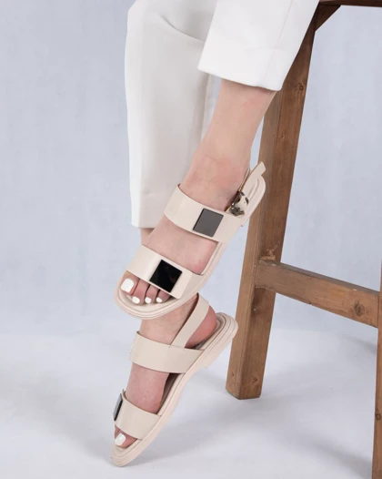 صندل زنونه چسبی سگک مربع ZARA
