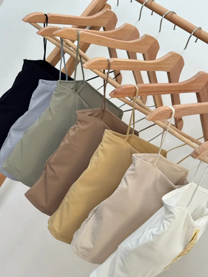 تاپ نیم‌تنه بند اسپاگتی