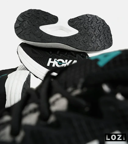 کفش کتانی مشکی سفید آبی HOKA