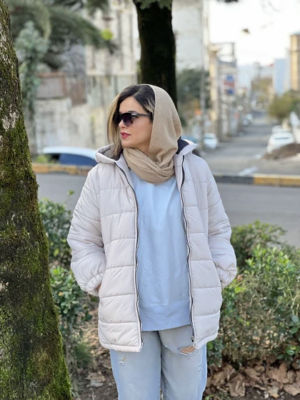 کاپشن کلاهدار