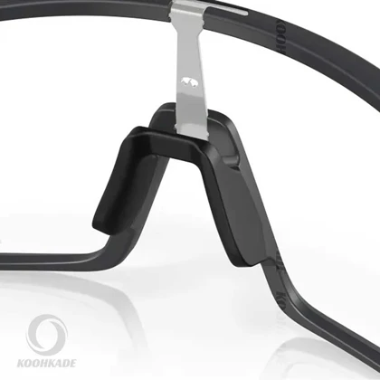 عینک ورزشی فتوکرومیک اوکلی OAKLEY SUTRO