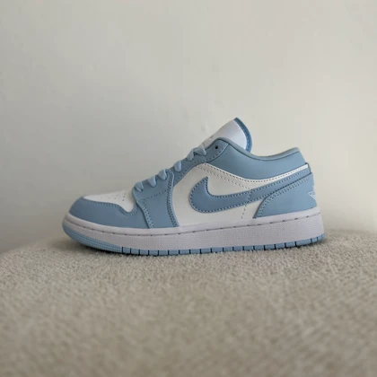 جردن 1 بدون ساق آبی