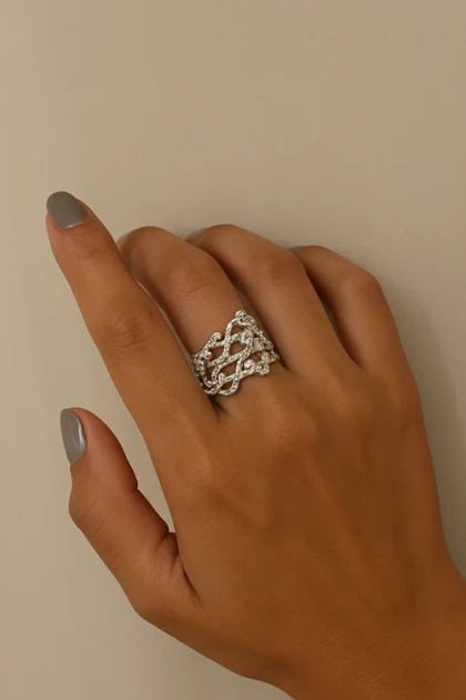 انگشتر مواج نگین‌دار