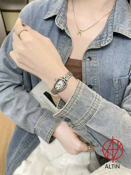 ساعت مچی زنانه جولیوس (Julius) مدل JA-1526C نقره‌ای (قاب قطره‌ای نگین‌دار)