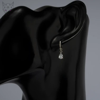 گوشواره حلقه‌ای زمرد اشک و خون ژوپینگ