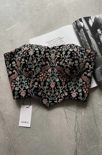 کراپ تاپ Peacock
