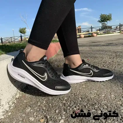 نایک زوم پگاسوس مشکی سفید