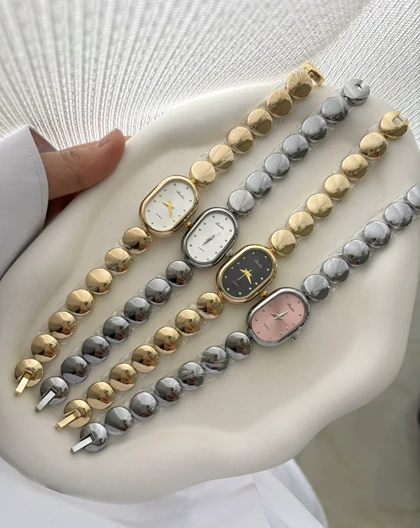 ساعت زنانه صفحه بیضی مینیمال بائوکه