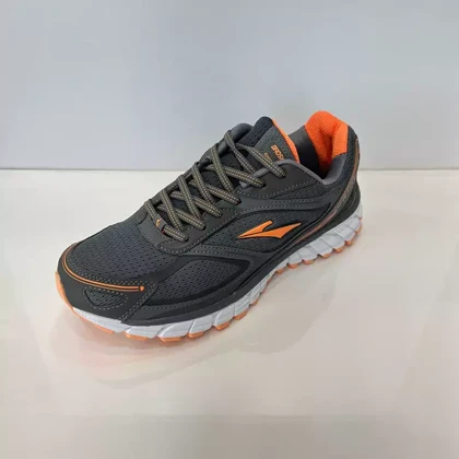 کفش راحتی مردانه بروکس مدل گاست Ghost طوسی تیره