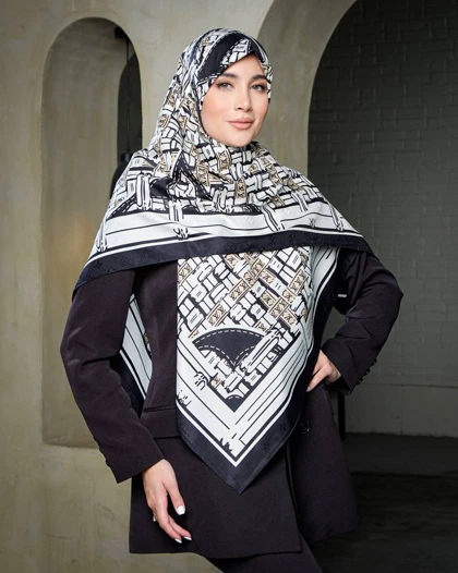 روسری ابریشم ژاکارد LV (قواره 140) 30131