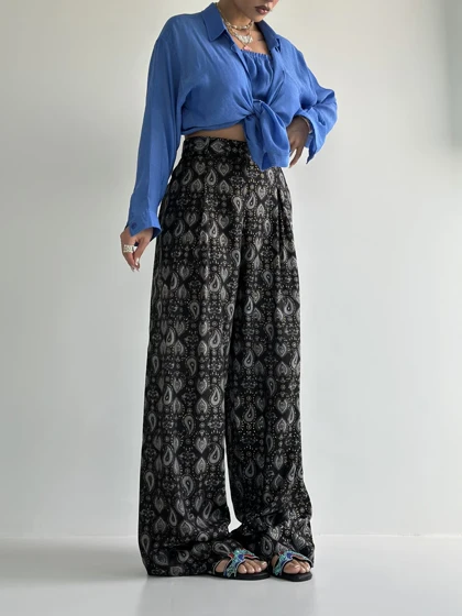 شلوار پارچه ای طرحدار