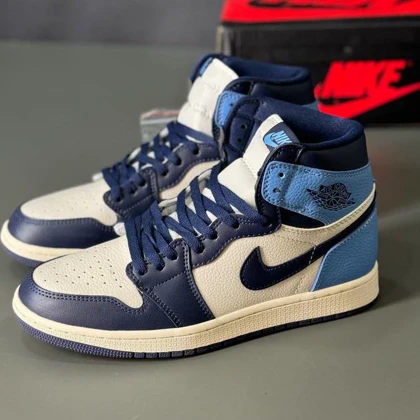 کتانی نایک ایر جردن وان ساق‌دار ابسیدین Nike Air Jordan 1 Retro High Obsidian UNC