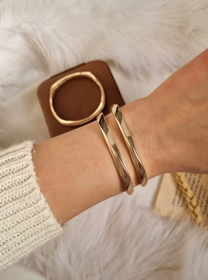 النگو طلاروس اپل