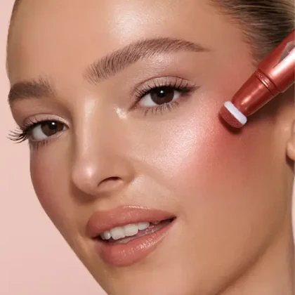 هایلایتر و رژگونه مایع شارلوت تیلبری مدل BEAUTY LIGHT WAND