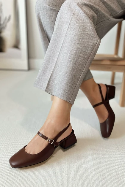 کفش پاشنه‌بلند کلاسیک زنانه polka-store polka-store