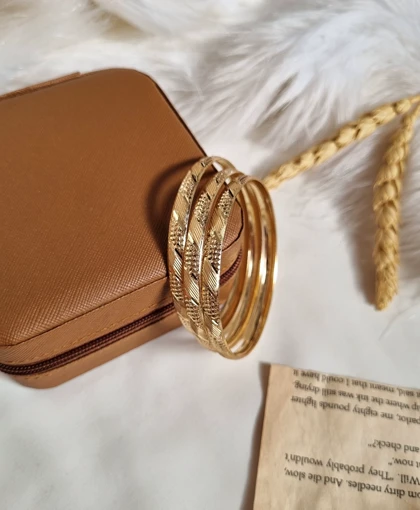 النگو طلاروس تراش AT3