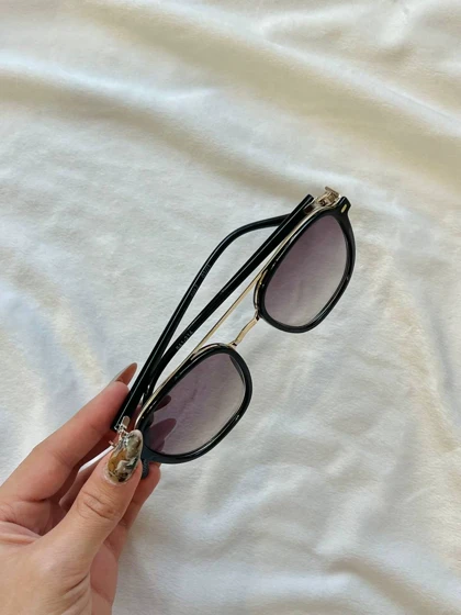 عینک فریم مشکی یونیسکس