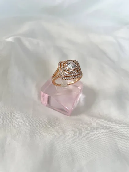 انگشتر طرح جواهر