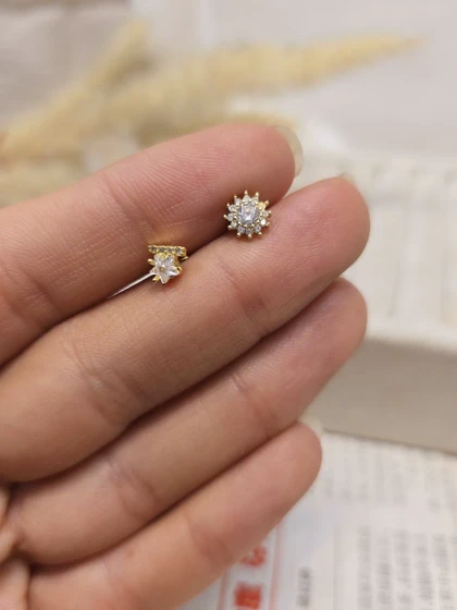 پیرسینگ گوش جواهری