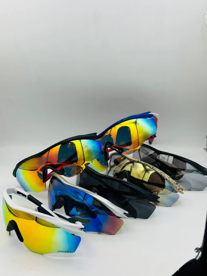 عینک آفتابی ورزشی اوکلی Oakley Sutro Lite وUV400مدل SG-SG-0078D