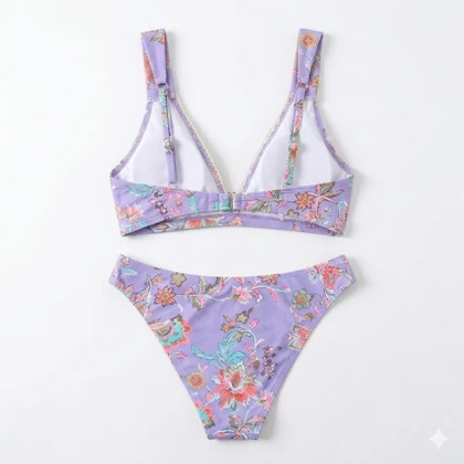 بیکینی دوتکه Cupshe مدل Dreamy Garden – رنگ بنفش یاسی با تزیینات توری (Lace)