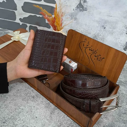 ست هدیه چرم مردانه چرم طبیعی کیف پول و کمربند مدل 3تیکه جیبی 3 لت روکو قهوه ای
