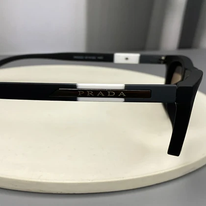 عینک آفتابی پرادا با فریم کائوچو و لنز پلی‌کربنات پلاریزه UV400 آنتی‌رفلکس Prada Luxury