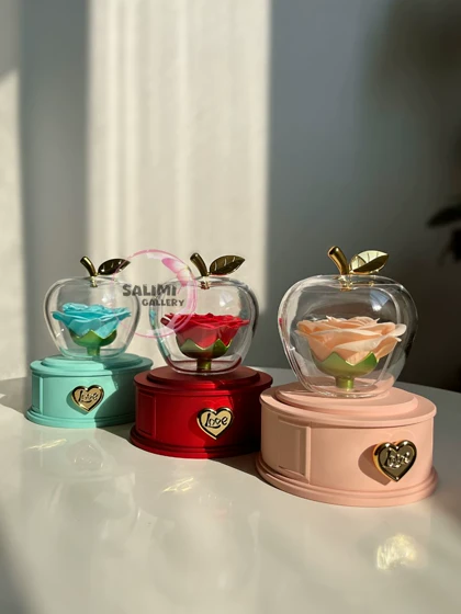 باکس گل رز جاودان سیب عشق