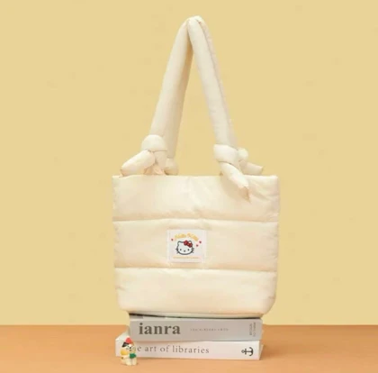 کیف دوشی پافری دخترانه وارداتی برند SANRIO