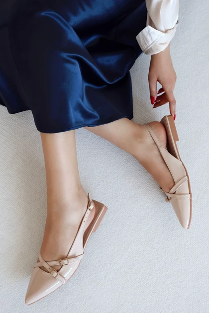 کفش پاشنه‌بلند کلاسیک زنانه polka-store polka-store