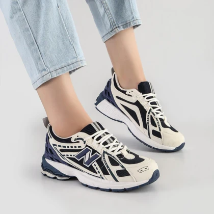 کفش و کتانی اسپرت زنانه و دخترانه مدل نیوبالانس NEW BALANCE رنگ سرمه ای کرم