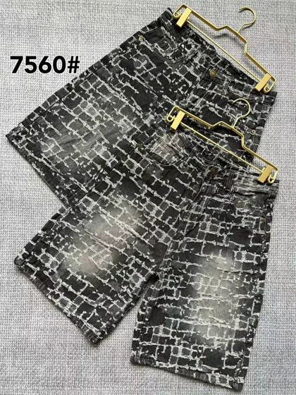 شلوارک جین طرحدار کاستوم شده با عالی ترین کیفیت