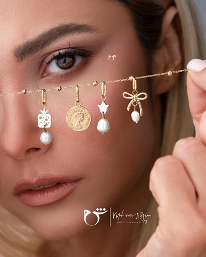 گردن‌بند مروارید پاپیون