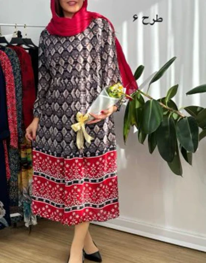 پیراهن حریر حاشیه‌دار