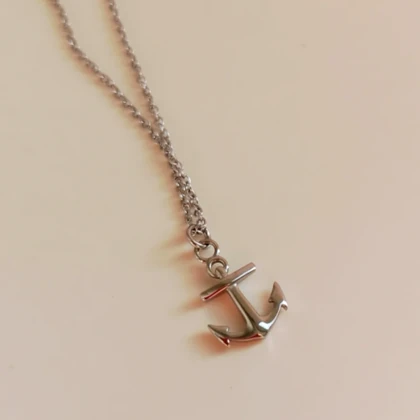 گردنبند لنگر