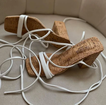 صندل زنانه پاشنه‌بلند مدل چیک